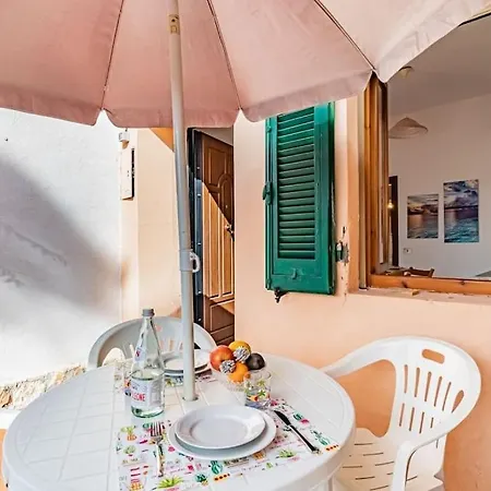 Holiday home La Bouganville